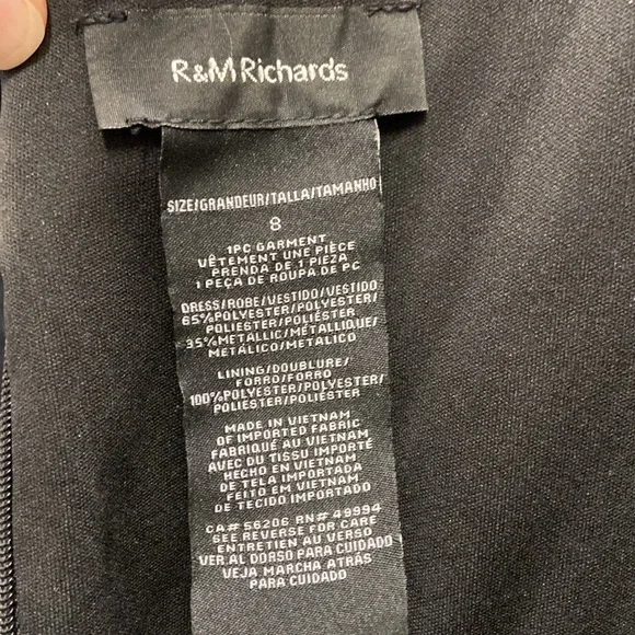 Gorgeous R&M RICHARDS evening gown, size 8. Worn once, in like-new condition. - Picture 7 of 13